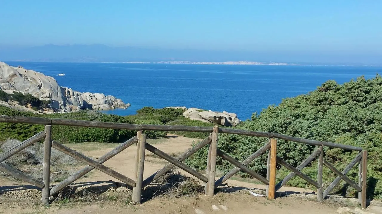 Appartamento Baia Santa Reparata, grazioso bilocale con vista mare - IUN Q2157 Santa Teresa di Gallura